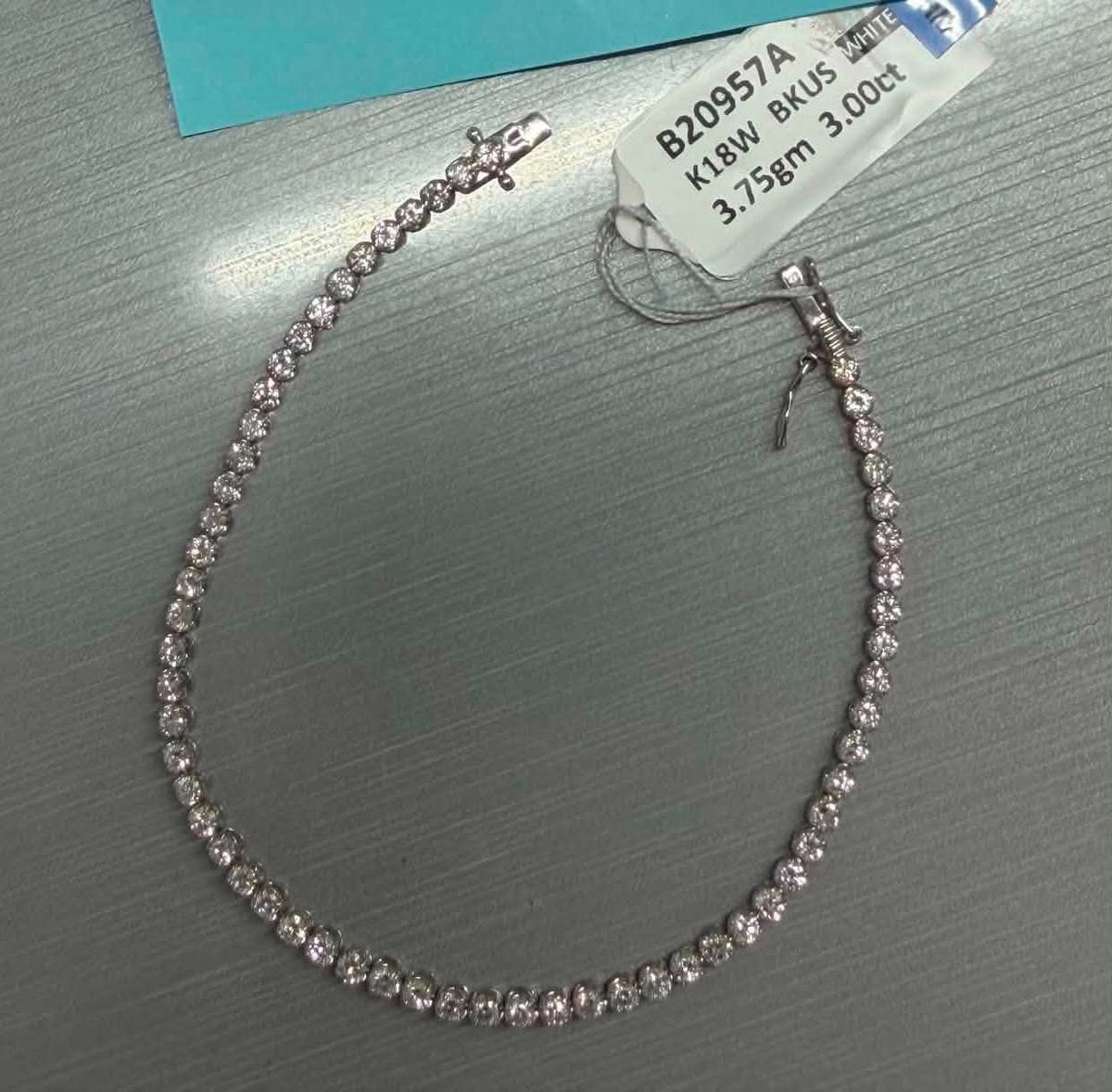 Earring & Necklace ×２ K18WG Diamond